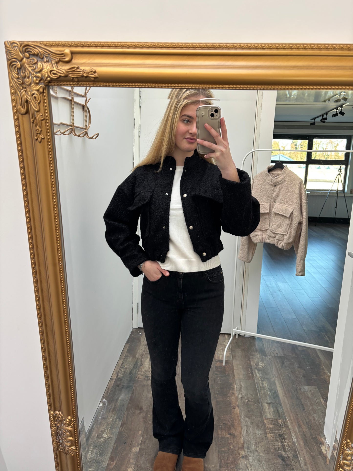 Boucle bomber vest| Zwart
