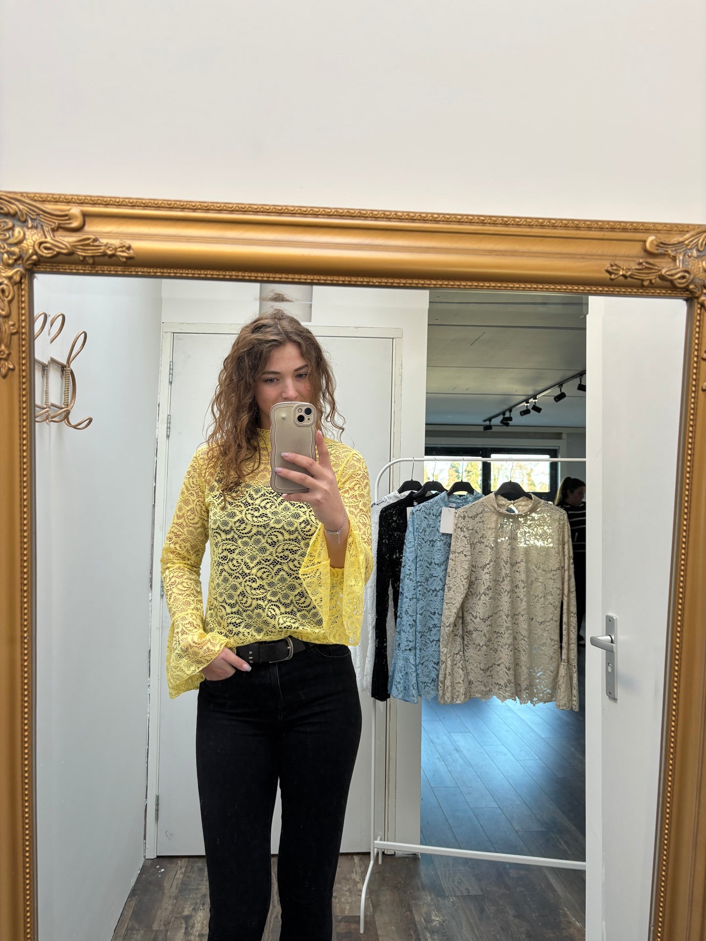 Kanten top | Geel
